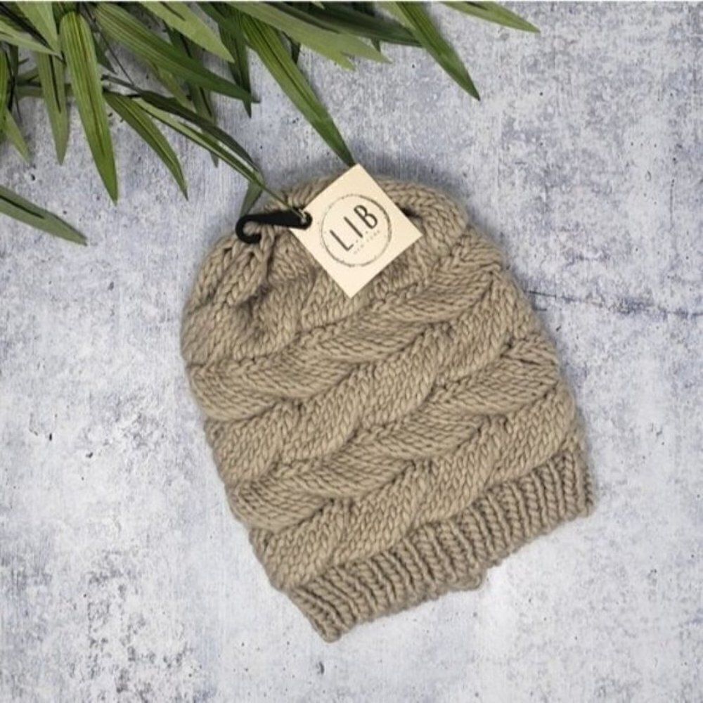 NWT L.I.B New York Beige Knit Ponytail Beanie Hat Cozy Winter Neutral Casual